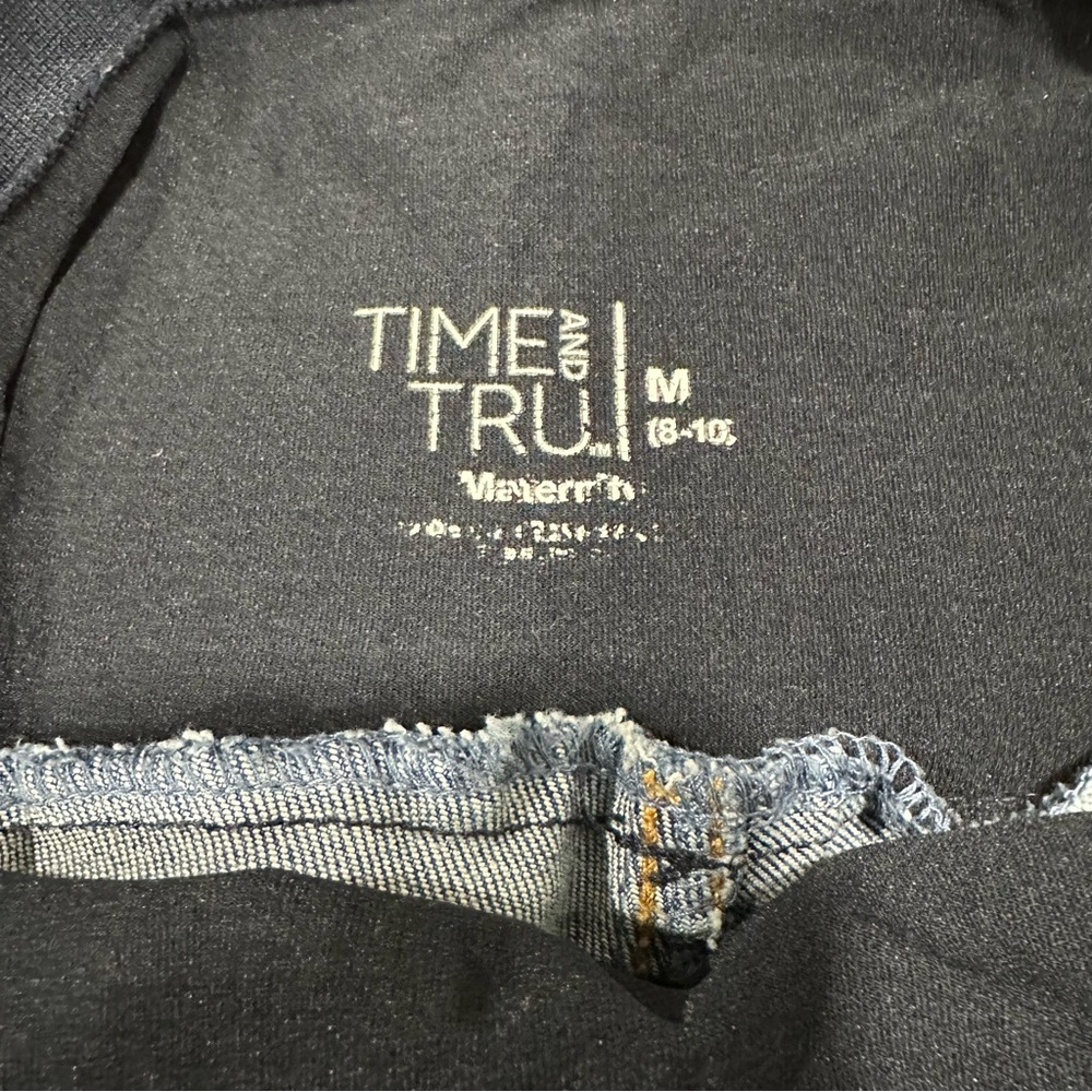 Time and Tru maternity cutoff jean shorts medium distressed denim full panel - Picture 3 of 4